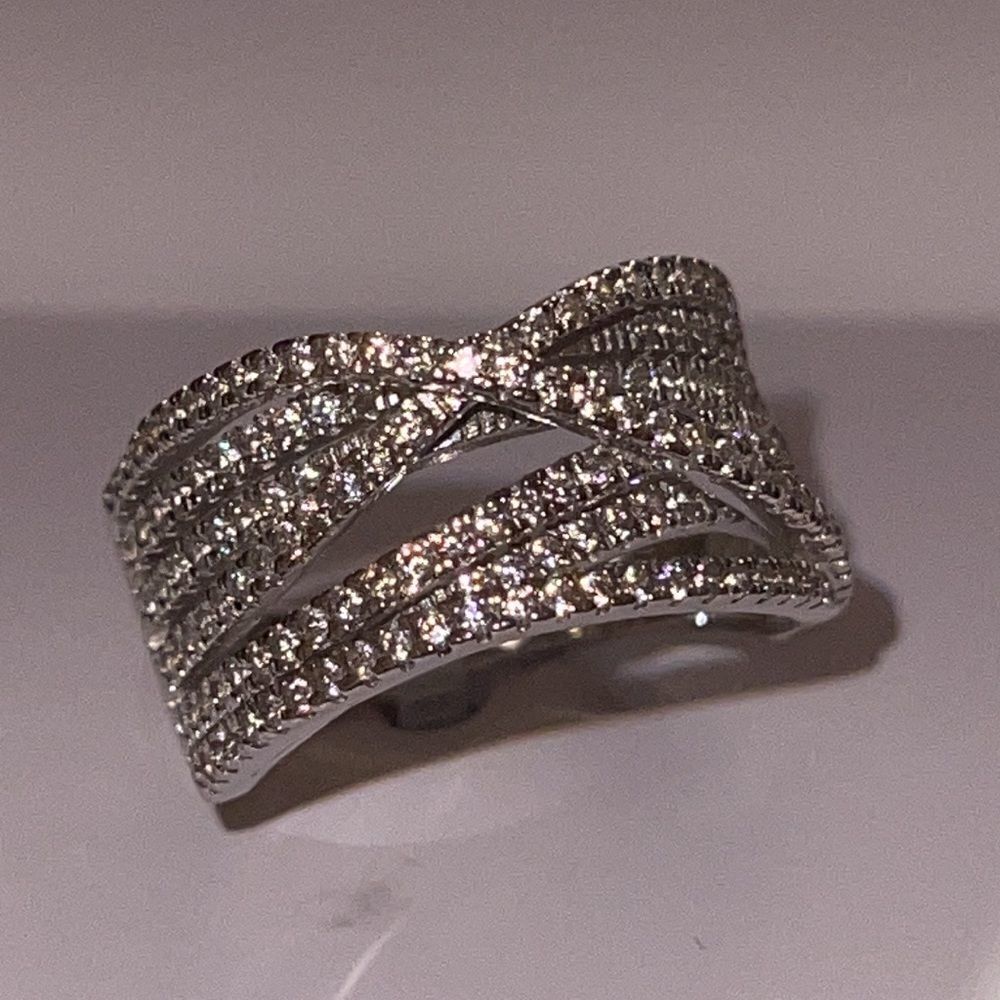 NIB GIANI BERNINI Cubic Zirconia Pave Interlocking Ring in Sterling Silver